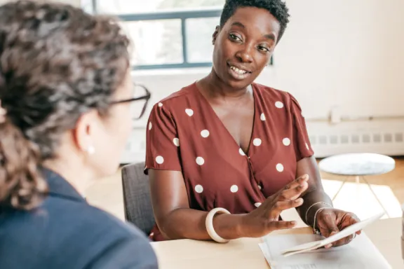 Bild von Bewerben mit oder ohne Personalvermittler?